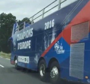 El bus de campeón de Eurocopa 2016 de Francia El bus de campeón de Eurocopa 2016 de Francia