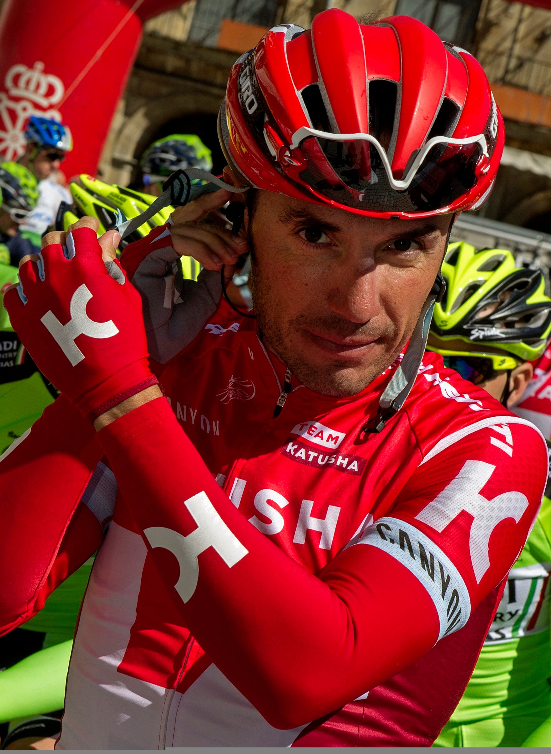 Así quedó la pierna de Purito Rodríguez tras escalar el muro de Huy en 2015 Así quedó la pierna de Purito Rodríguez tras escalar el muro de Huy en 2015