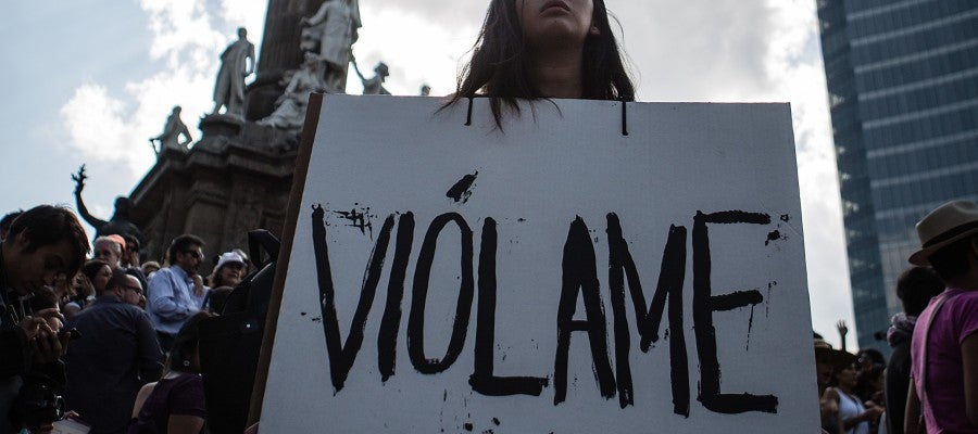 Protesta contra las agresiones sexuales en México. Protesta contra las agresiones sexuales en México.