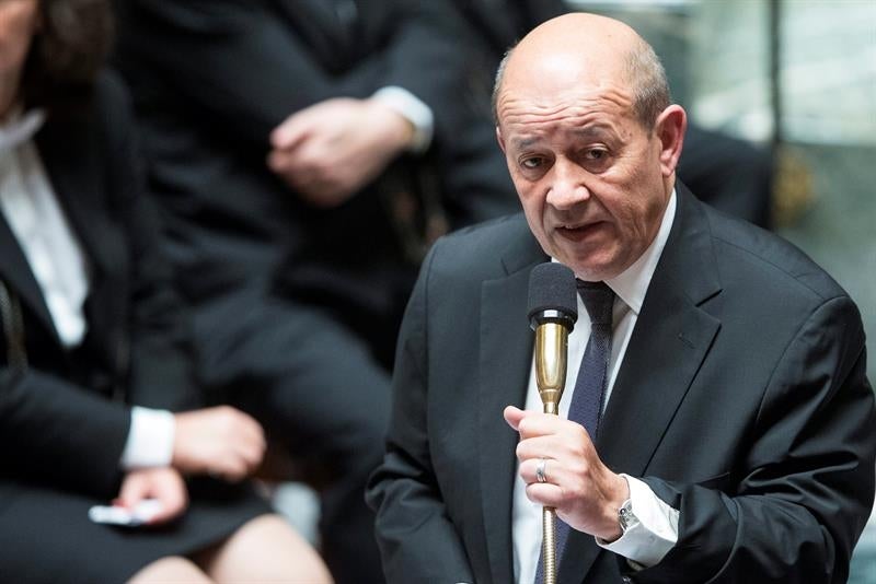 Francia bombardea nuevos objetivos para acabar "con el cáncer" del Daesh Francia bombardea nuevos objetivos para acabar "con el cáncer" del Daesh