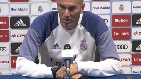 Zidane, en rueda de prensa Zidane, en rueda de prensa