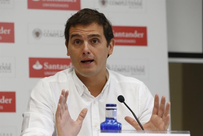 Rivera ve un Gobierno en minoría un "buen punto de partida" y una oportunidad Rivera ve un Gobierno en minoría un "buen punto de partida" y una oportunidad