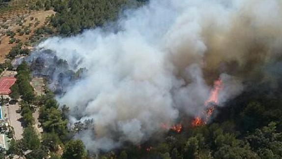 Controlado el incendio forestal declarado ayer en Cabanes Controlado el incendio forestal declarado ayer en Cabanes