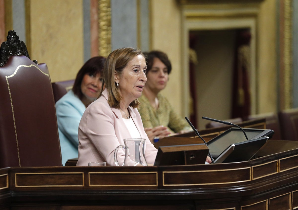 Ana Pastor: "El Parlamento debe ser generador de los consensos necesarios" Ana Pastor: "El Parlamento debe ser generador de los consensos necesarios"