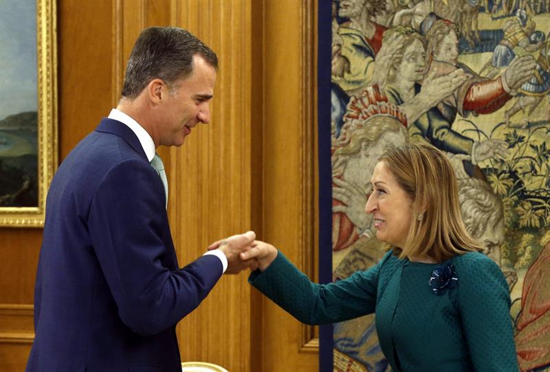 Ana Pastor traslada al Rey la nueva composición del Congreso Ana Pastor traslada al Rey la nueva composición del Congreso