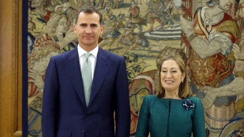 El Rey y Ana Pastor