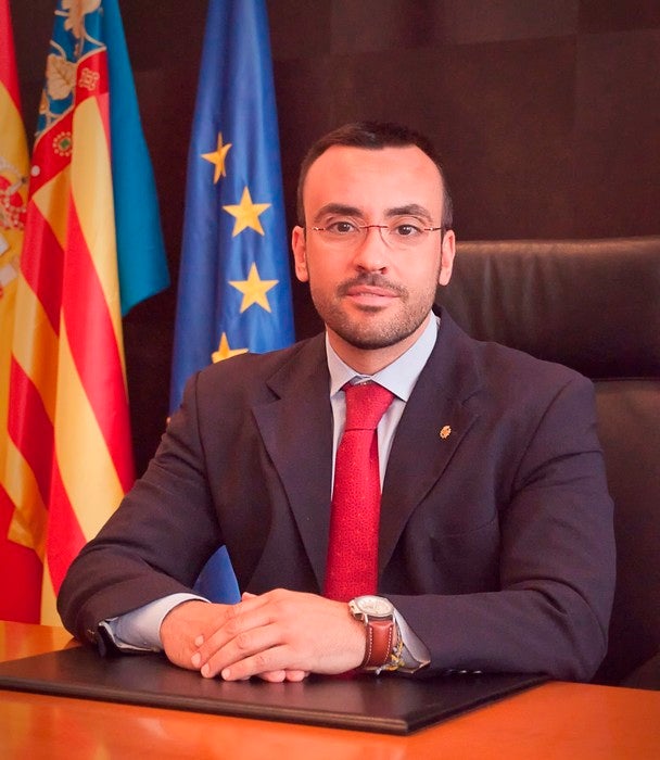 Vila-real abona 1,4 milions d'euros pendents a proveïdors i entitats després d'implantar el pla d'ajust de la despesa Vila-real abona 1,4 milions d'euros pendents a proveïdors i entitats després d'implantar el pla d'ajust de la despesa