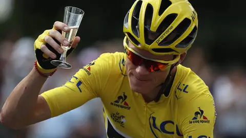 Froome conquista el Tour de Francia por tercera vez Froome conquista el Tour de Francia por tercera vez
