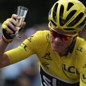 Froome conquista el Tour de Francia por tercera vez