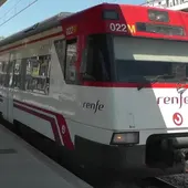 Un tren de Cercanías Un tren de Cercanías