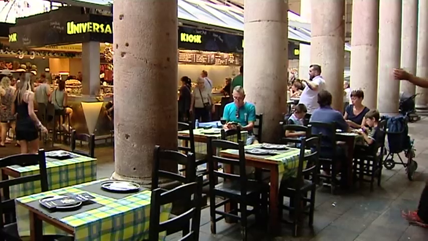 La FAVB reclamen revisar l'ordenança de terrasses de Barcelona La FAVB reclamen revisar l'ordenança de terrasses de Barcelona