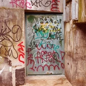 Una fotografía de graffiti Una fotografía de graffiti