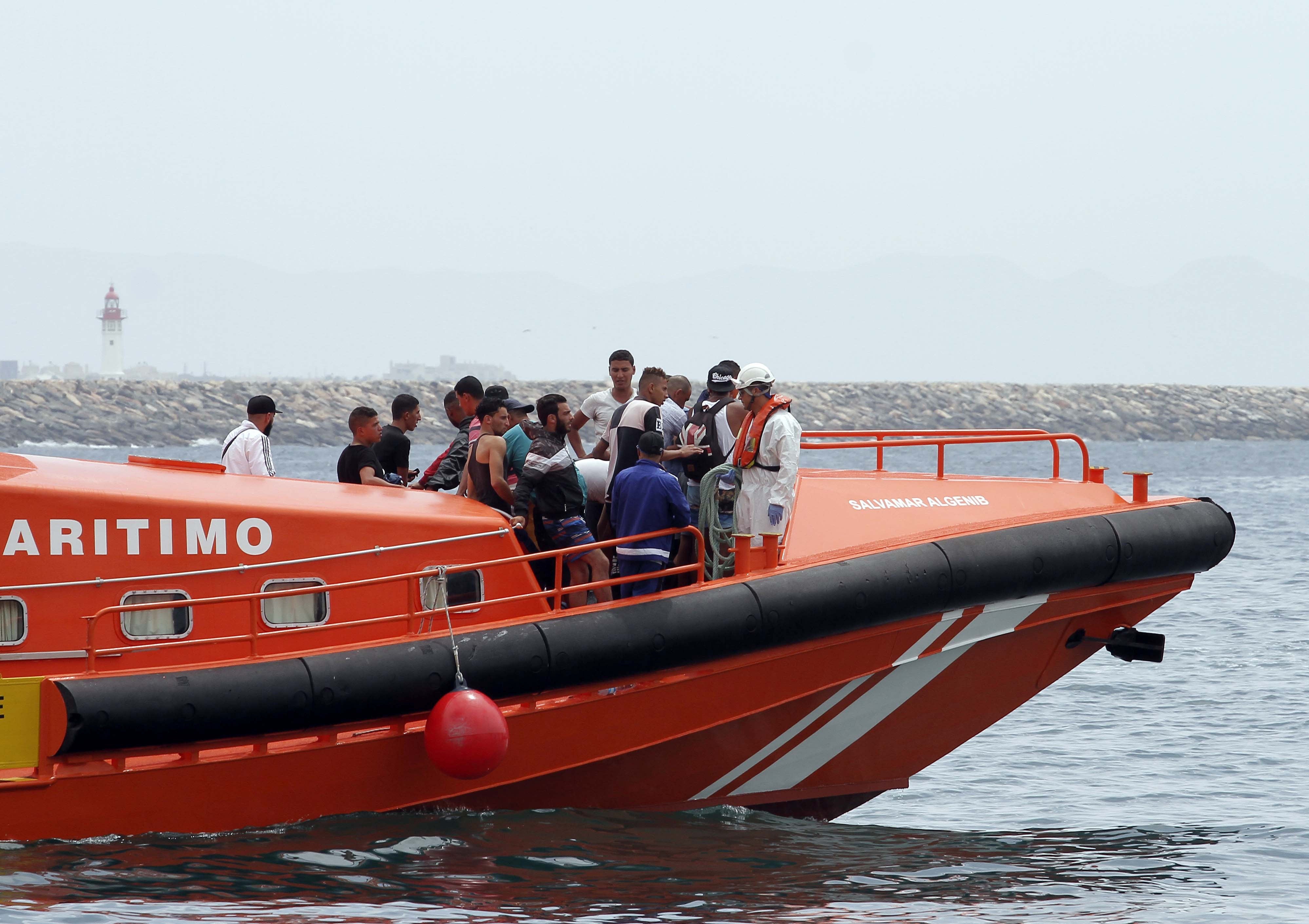 Miguel Zea: "Tenemos recursos suficientes para hacer frente a este incremento de llegada de inmigrantes" Miguel Zea: "Tenemos recursos suficientes para hacer frente a este incremento de llegada de inmigrantes"