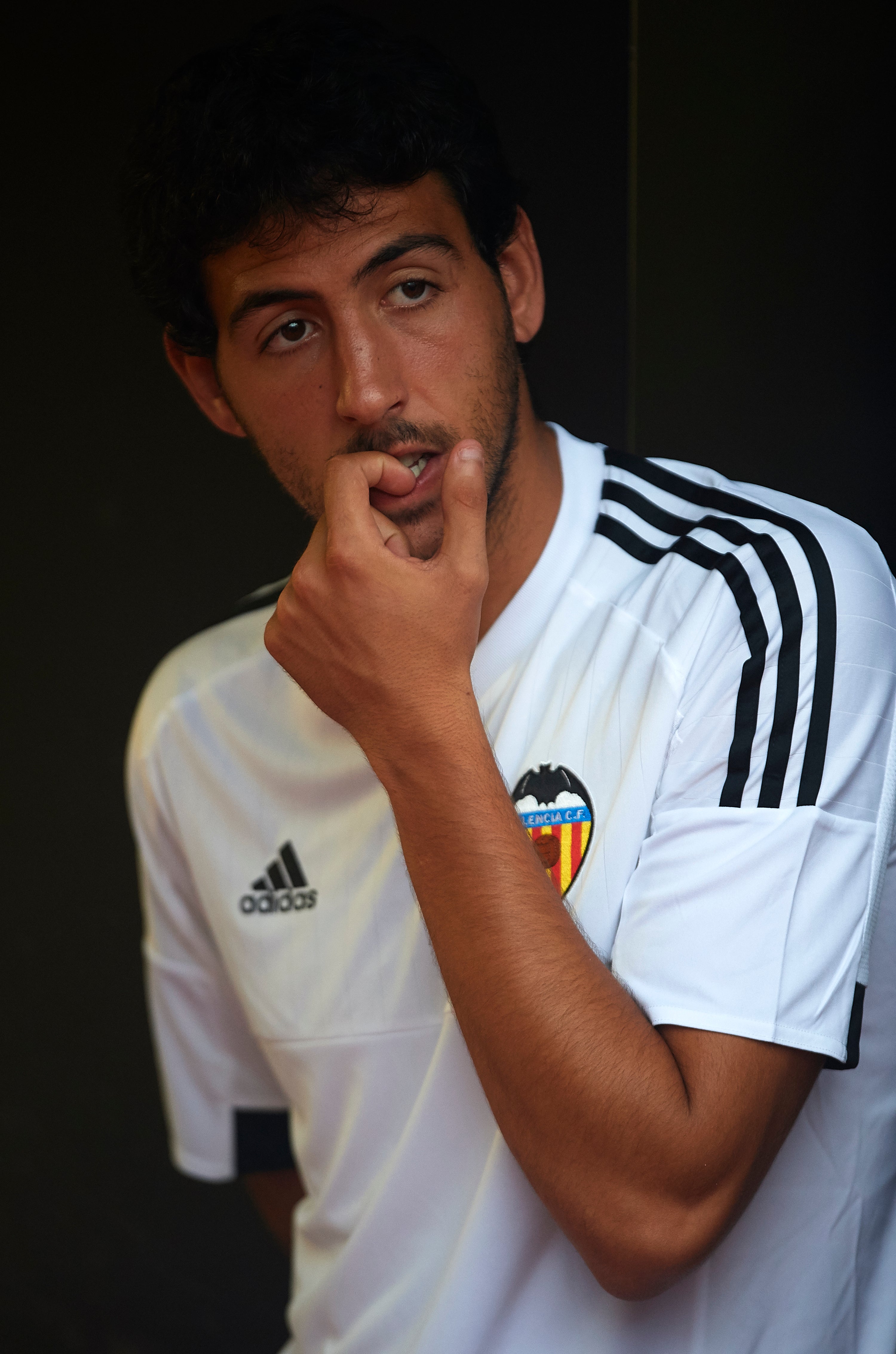 Pako Ayestarán aparta a Parejo del entrenamiento del Valencia Pako Ayestarán aparta a Parejo del entrenamiento del Valencia