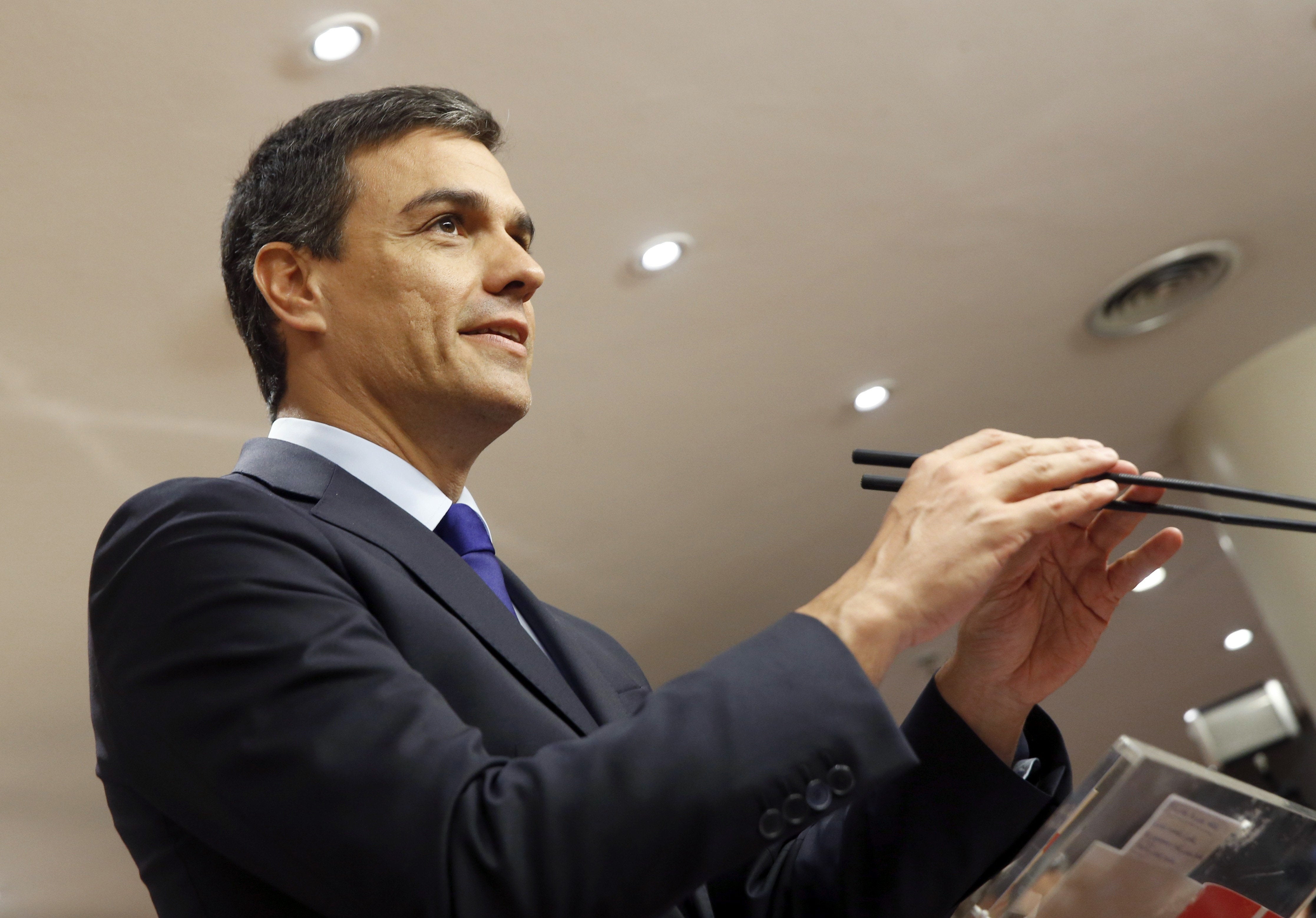 Sánchez reúne al núcleo duro del PSOE para reafirmarse en su 'no' a Rajoy Sánchez reúne al núcleo duro del PSOE para reafirmarse en su 'no' a Rajoy