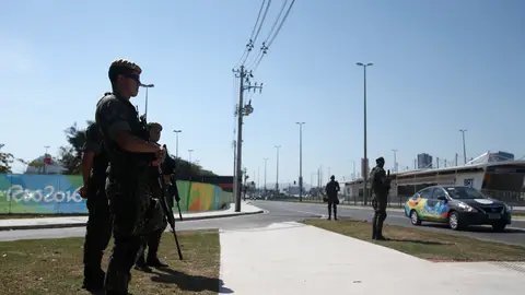 Policías brasileños, en el Parque Olímpico de Río Policías brasileños, en el Parque Olímpico de Río
