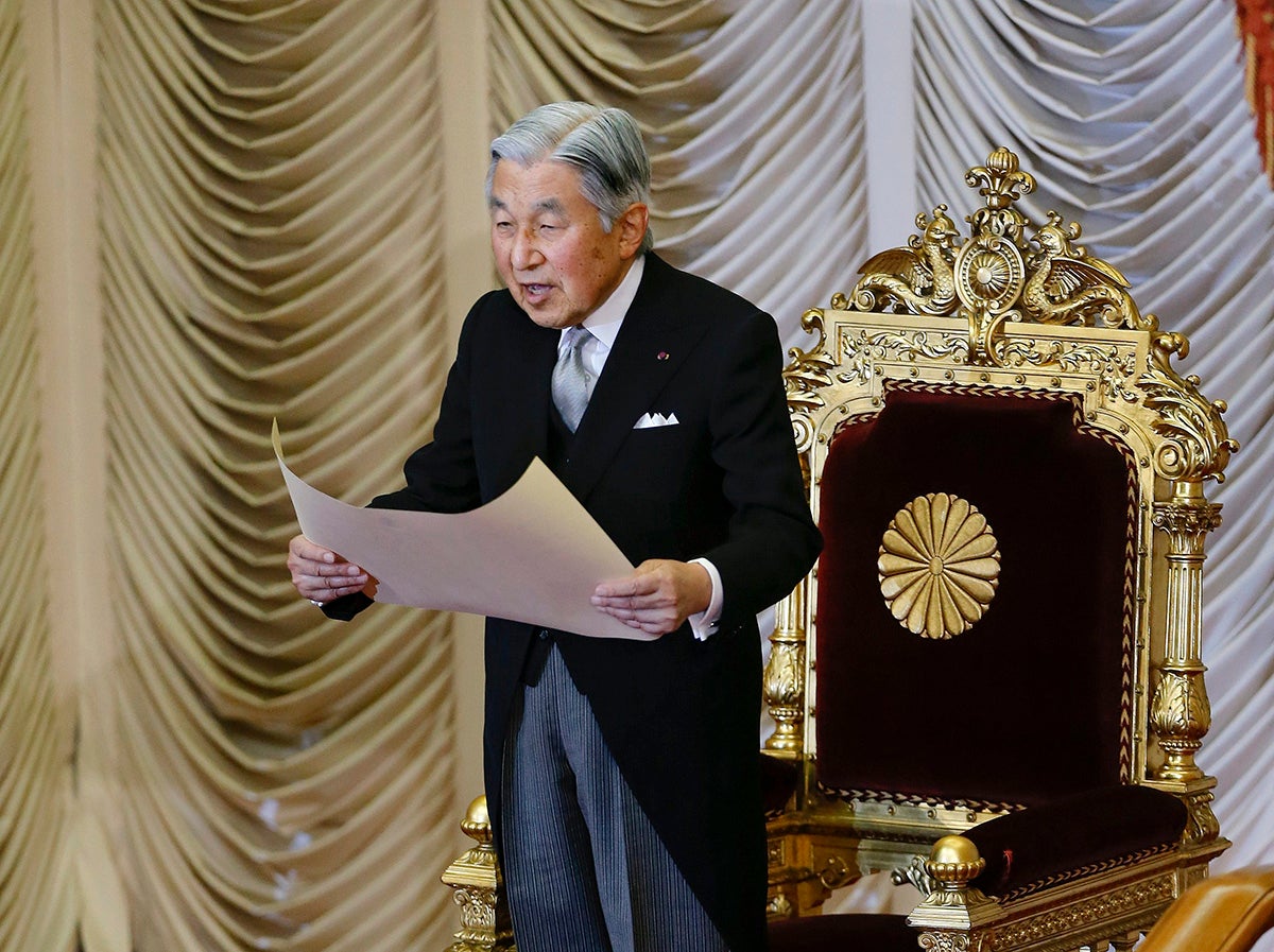 El emperador Akihito cancela sus actos públicos por enfermedad El emperador Akihito cancela sus actos públicos por enfermedad