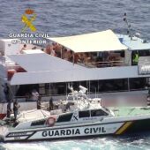 La Guardia Civil inicia una campaña para el cumplimiento de la normativa de las Party Boats