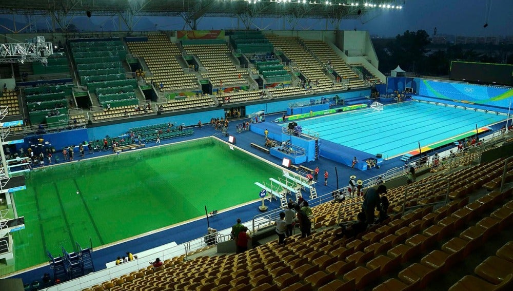 La piscina verde de trampolines en Río