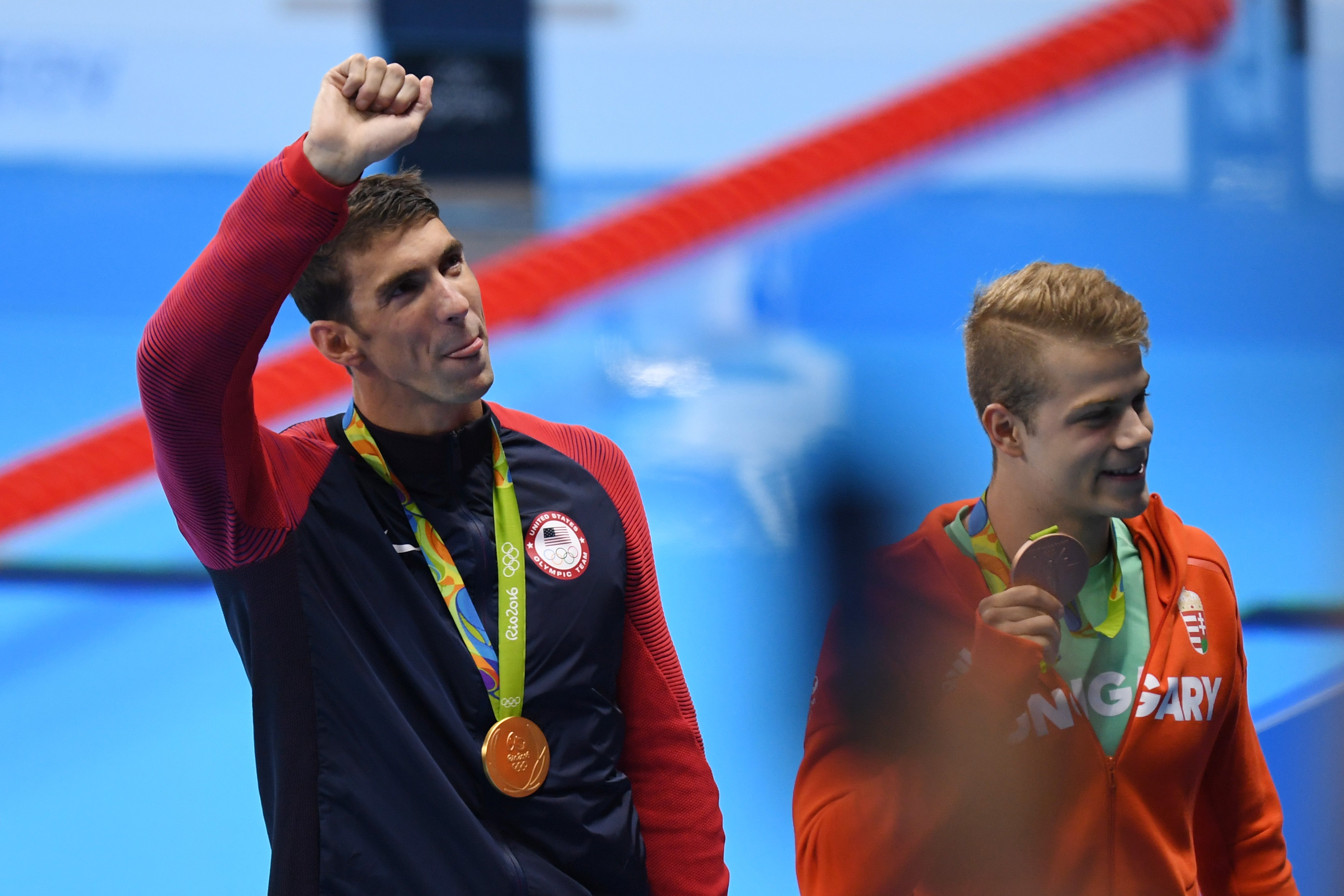 Michael Phelps gana los oros en 200 mariposa y el 4x200 en Río y amplía su leyenda Michael Phelps gana los oros en 200 mariposa y el 4x200 en Río y amplía su leyenda