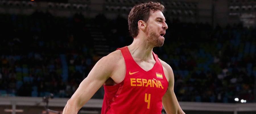 Pau Gasol celebrando un 2+1 ante Nigeria Pau Gasol celebrando un 2+1 ante Nigeria