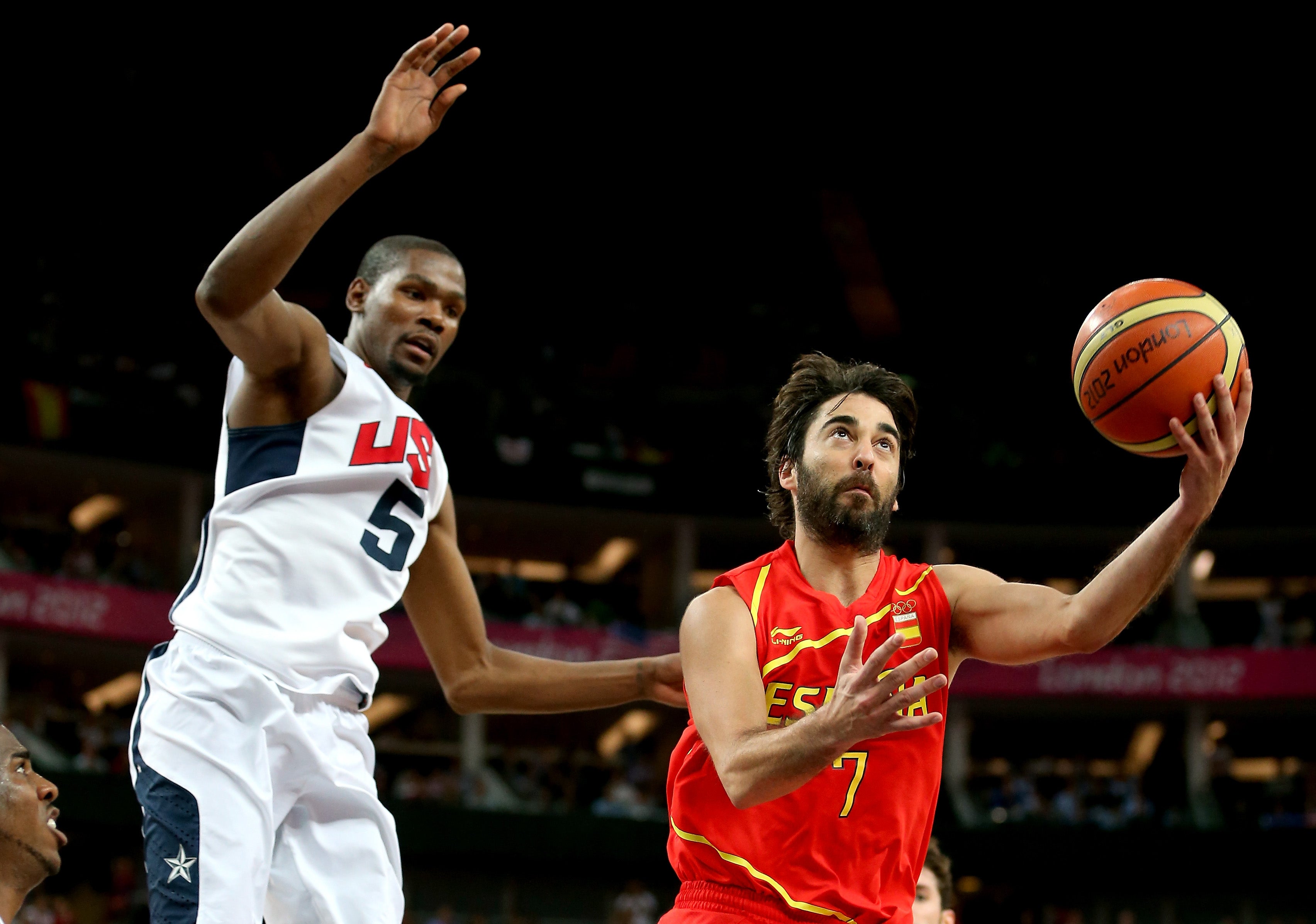 Juan Carlos Navarro supera a Epi como el jugador con más partidos con España Juan Carlos Navarro supera a Epi como el jugador con más partidos con España