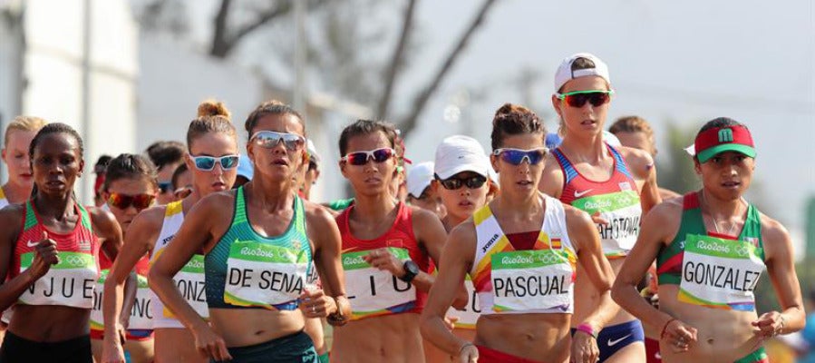 La atleta española Beatriz Pascual (3d) participa en la competencia de marcha 20km femenino La atleta española Beatriz Pascual (3d) participa en la competencia de marcha 20km femenino