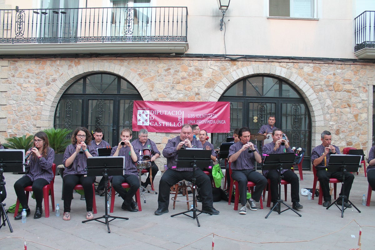 El IV Dolç Festival encara su recta final con la música popular como reclamo turístico y cultural El IV Dolç Festival encara su recta final con la música popular como reclamo turístico y cultural