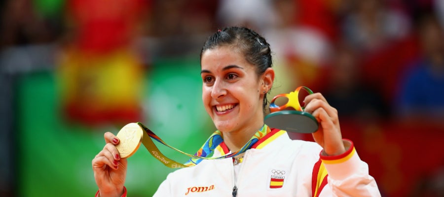 Carolina Marín luce su oro Carolina Marín luce su oro