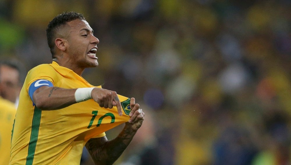 Neymar celebra su gol contra Alemania en la final olímpica