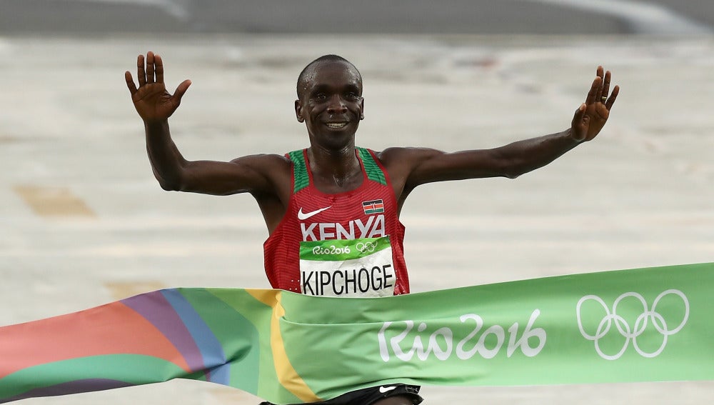 Kipchoge gana el maratón de los Juegos Olímpicos de Río de Janeiro