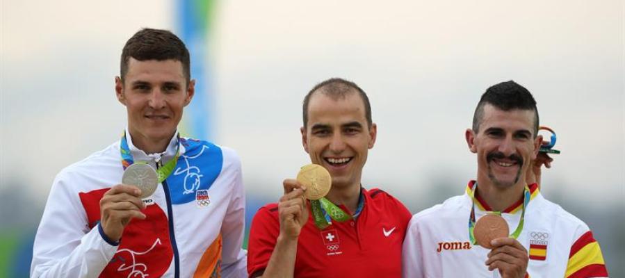 Carlos Coloma logra la medalla de bronce Carlos Coloma logra la medalla de bronce