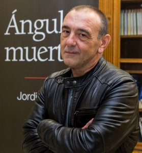 Jordi Juan Martínez: "El género negro es inevitable" Jordi Juan Martínez: "El género negro es inevitable"