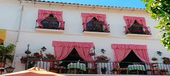 La Tertulia de los Lunes de Marbella en la Onda, con Concha Montes y Julio Rodríguez, desde el restaurante Mena La Tertulia de los Lunes de Marbella en la Onda, con Concha Montes y Julio Rodríguez, desde el restaurante Mena