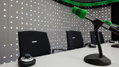 Sillas nuevo estudio Onda Cero Sillas nuevo estudio Onda Cero