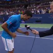 Djokovic imita a Phil Collins Djokovic imita a Phil Collins