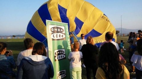 Un centenar de personas tuvieron la posibilidad de subir en Globo Cautivo y disfrutaron de las mejores vistas de Santander desde la Campa de La Magdalena 