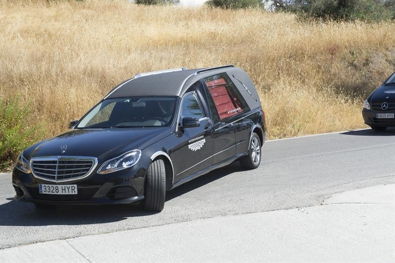 Llegan al tanatorio de Alfacar (Granada) los restos mortales de Ana Huete Llegan al tanatorio de Alfacar (Granada) los restos mortales de Ana Huete