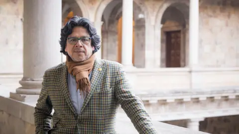 Fernando Iwasaki Fernando Iwasaki