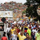 Marcha opositora por las calles de Caracas