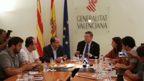 El presidente de la Generalitat Valenciana, Ximo Puig, en el desayuno este jueves con los medios de comunicaci&oacute;n de Castell&oacute;n.