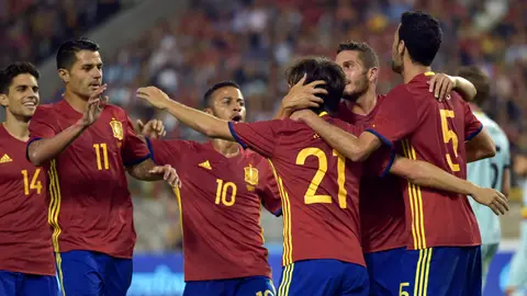 Los jugadores de España celebran el gol de Silva ante Bélgica Los jugadores de España celebran el gol de Silva ante Bélgica