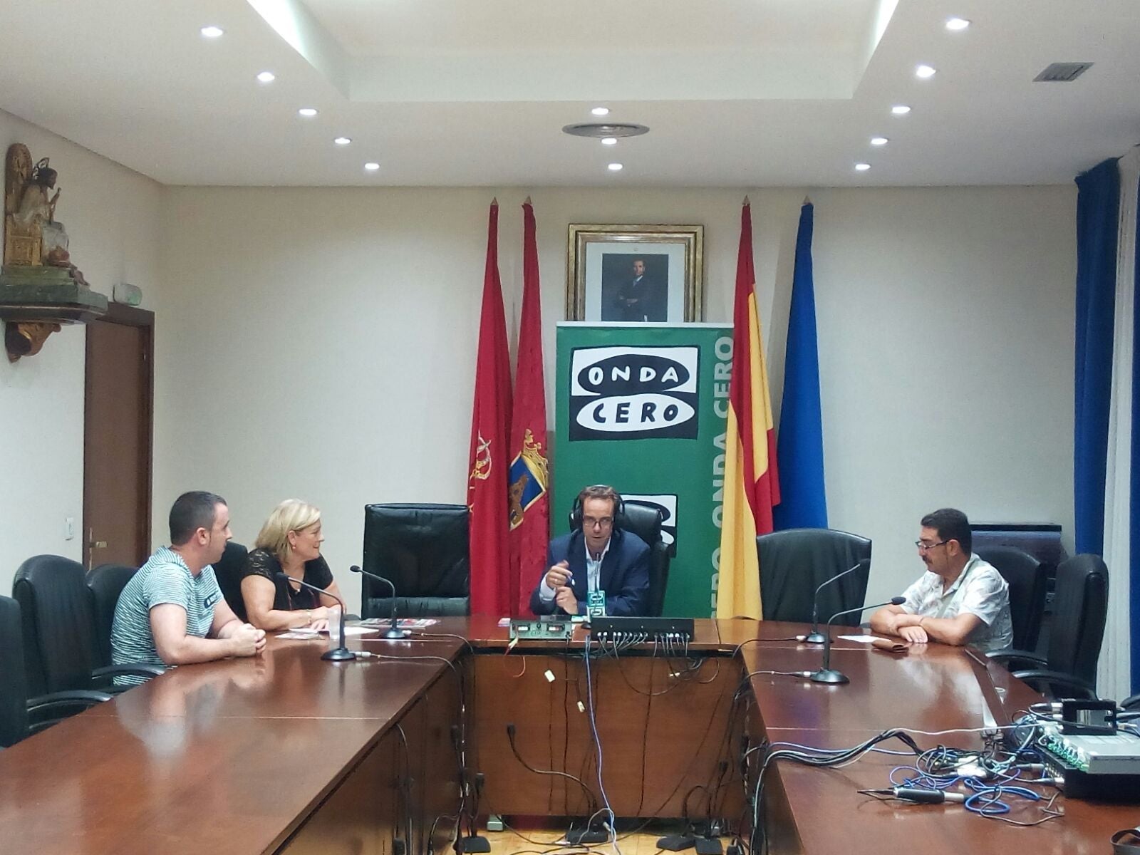 Aquí en la Onda Navarra. "Va por ustedes". 01/09/2016 Aquí en la Onda Navarra. "Va por ustedes". 01/09/2016