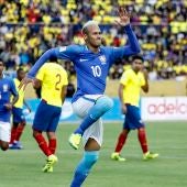Neymar celebrando el 0-1 ante Ecuador.