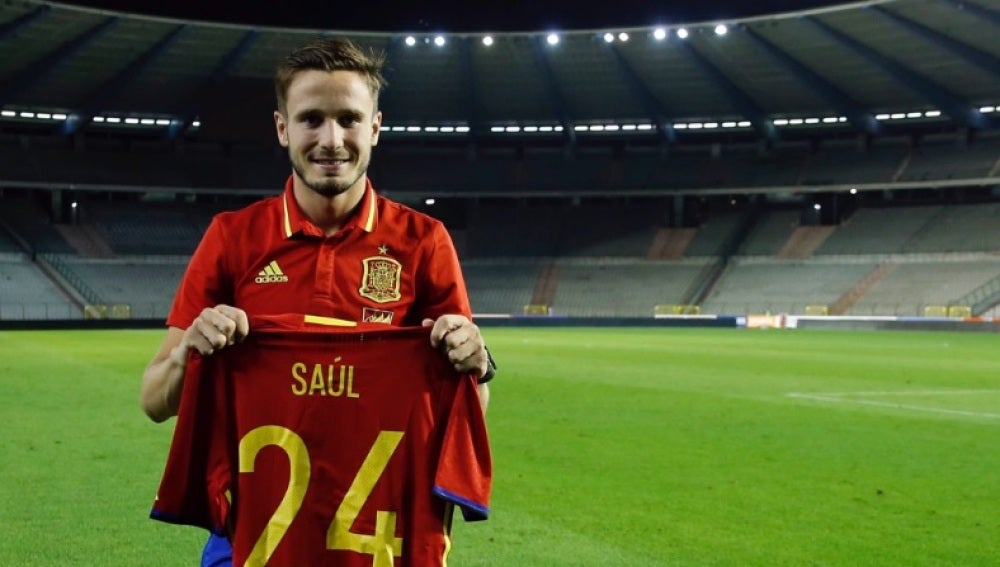 Sául, feliz por su debut con la selección española.