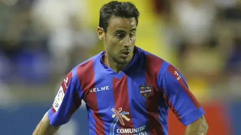 El capitán del Levante, Pedro López. El capitán del Levante, Pedro López.