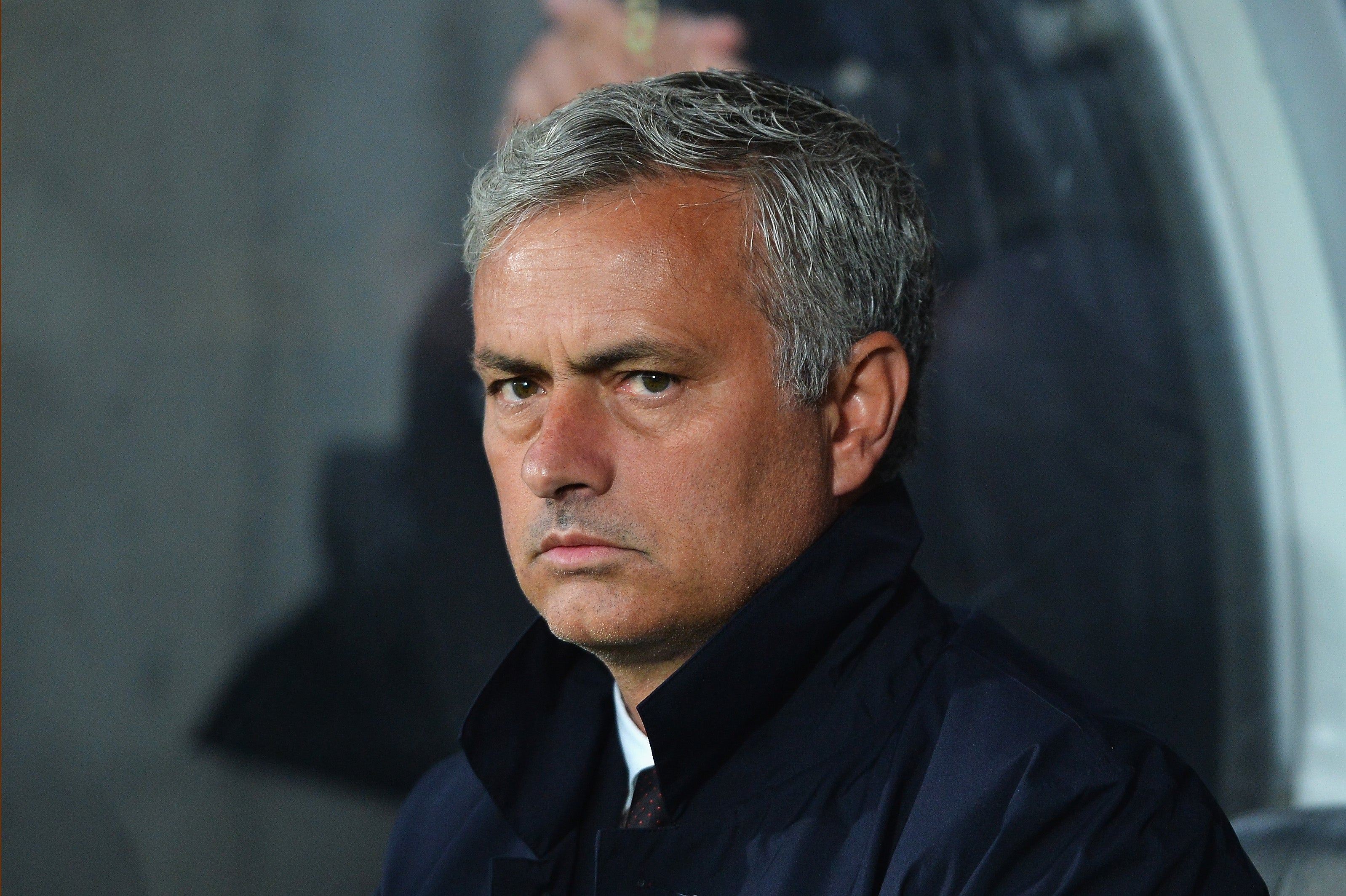 Mourinho: "Entreno a ocho jugadores y no sabemos cómo estarán antes del derbi" Mourinho: "Entreno a ocho jugadores y no sabemos cómo estarán antes del derbi"