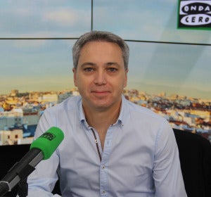 Vicente Vallés en los estudios de Onda Cero Vicente Vallés en los estudios de Onda Cero
