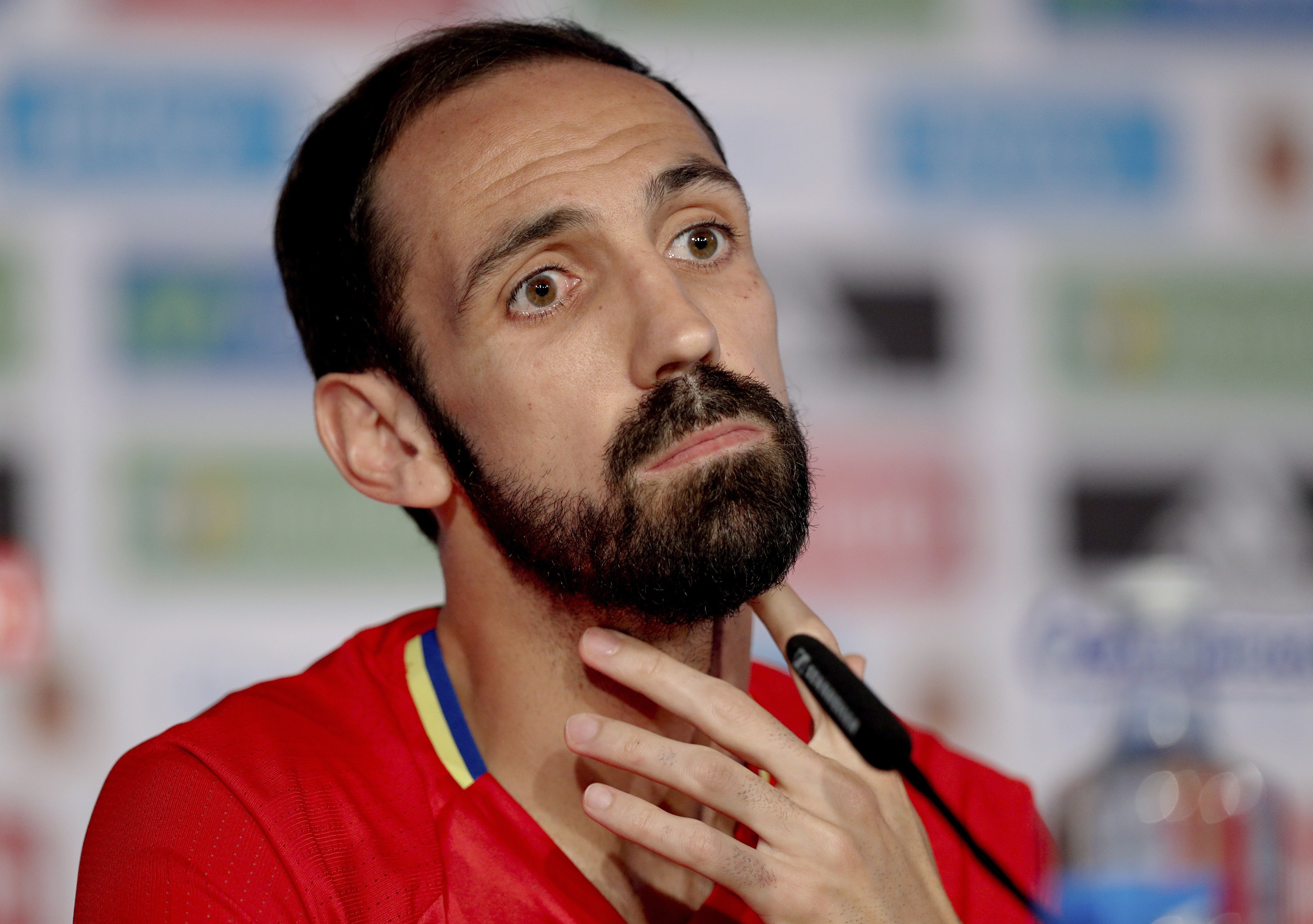 Juanfran: "Gabi es el mejor capitán que he tenido" Juanfran: "Gabi es el mejor capitán que he tenido"