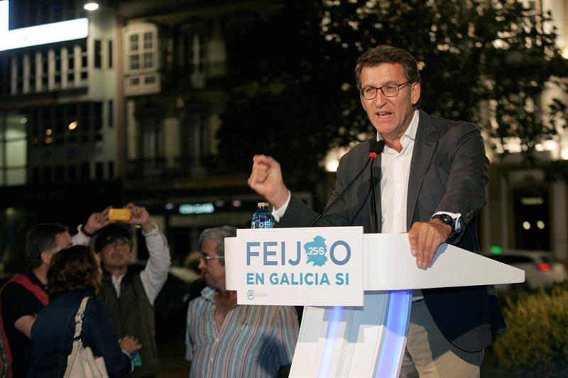 PP, PSdeG y En Marea suspenden los actos de campaña por el tren descarrilado en Galicia PP, PSdeG y En Marea suspenden los actos de campaña por el tren descarrilado en Galicia